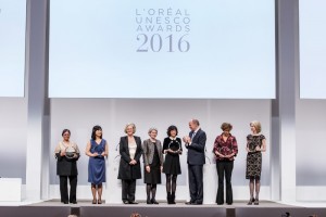 L'Oréal-UNESCO Awards 2016 (PRNewsFoto/L'Oreal Foundation)
